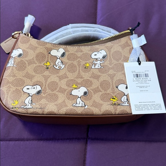 Coach Coach X Peanuts Teri Shoulder Bag - Picture 5 of 6